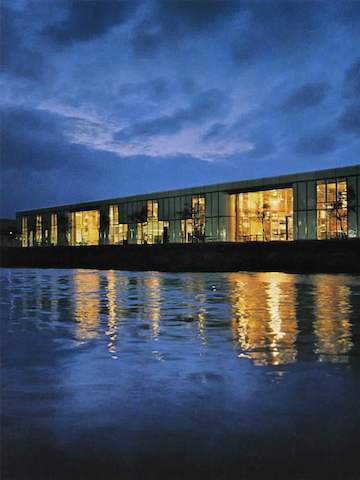 We would like a building that permits maximum relation of work spaces to the outdoors.