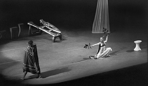 An image of two dancers on stage.